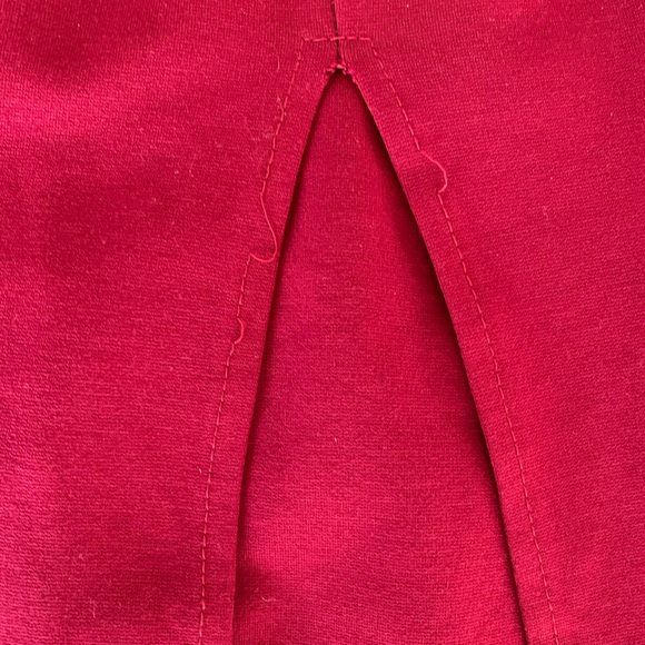 RED THIGH SLIT DRESS - Picture 4 of 4